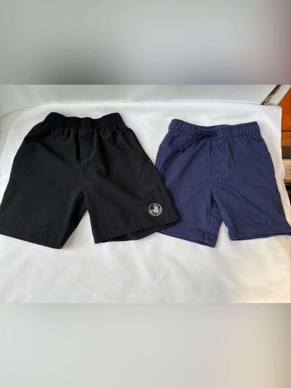 Tommy Bahama Shorts / Body Glove Swim Trunks/kids Size 5